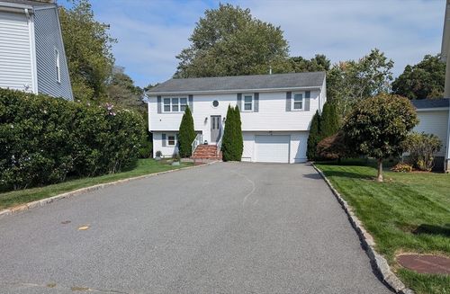 52 Alford St, New Bedford, MA, 02745 | Card Image
