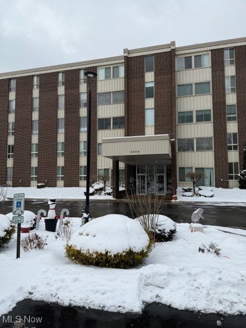 apt-407-3066 Kent Rd, Stow, OH, 44224-4443 | Card Image