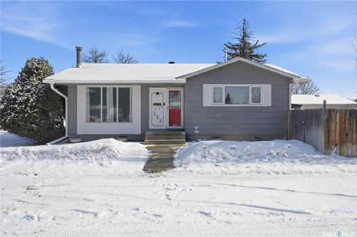 222 Smallwood Cres, Saskatoon, SK, S7L4S1 | Card Image