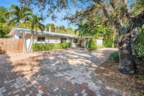 1201 Milano Dr, NAPLES, FL, 34103-8949 | Card Image