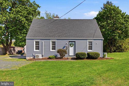 558 Gilbertsville Rd, GILBERTSVILLE, PA, 19525-9141 | Card Image