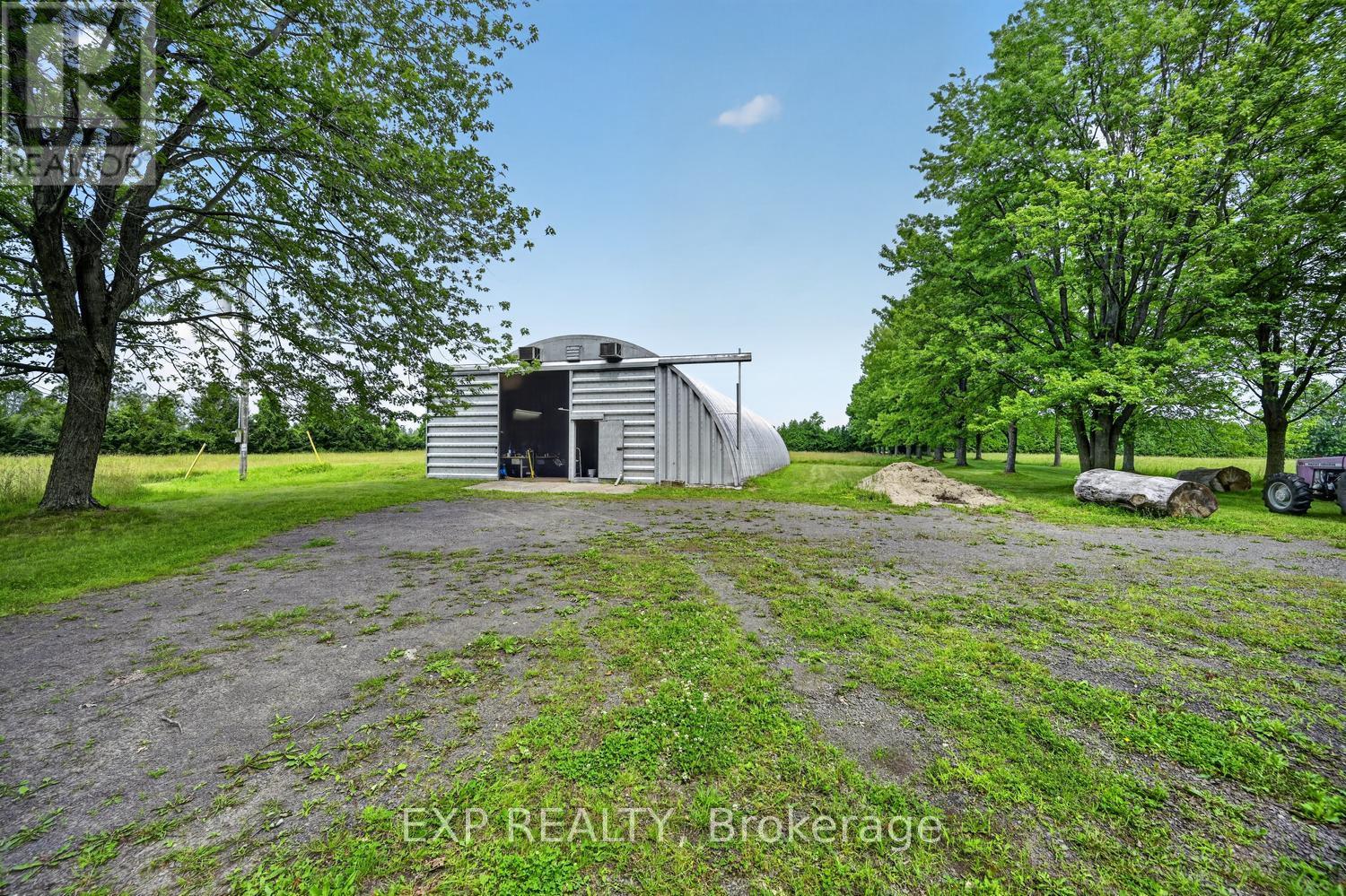 Commercial Sale in South Dundas 5