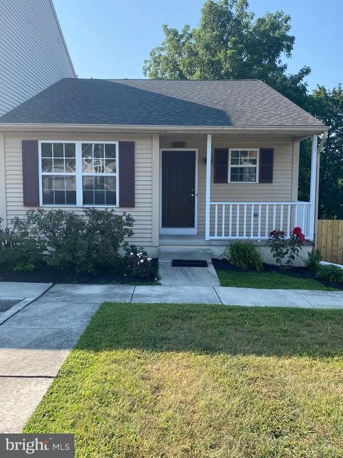 1002 Rebecca St, CARLISLE, PA, 17013-1638 | Card Image
