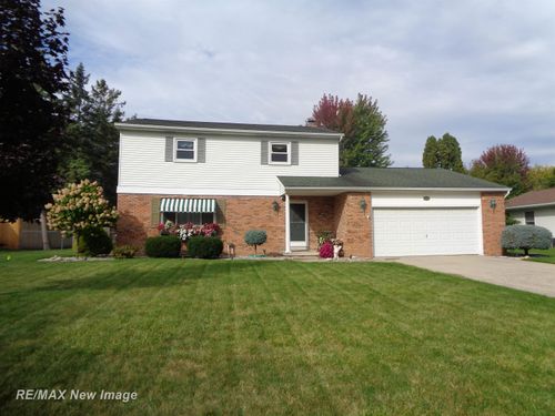 3185 Columbine Drive, Saginaw Charter Township, MI, 48603 | Card Image