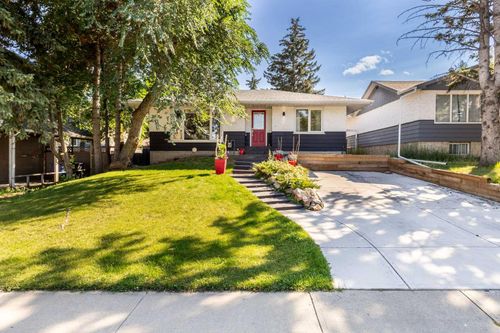 809 68 Ave Sw, Calgary, AB, T2V0N5 | Card Image