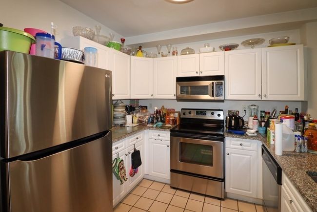 UNIT-212 - 1 Cityview Ln, Condo with 2 bedrooms, 2 bathrooms and 2 parking in Quincy MA | Image 4
