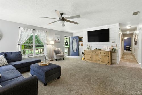 279 Frances Dr, Blanchester, OH, 45107 | Card Image