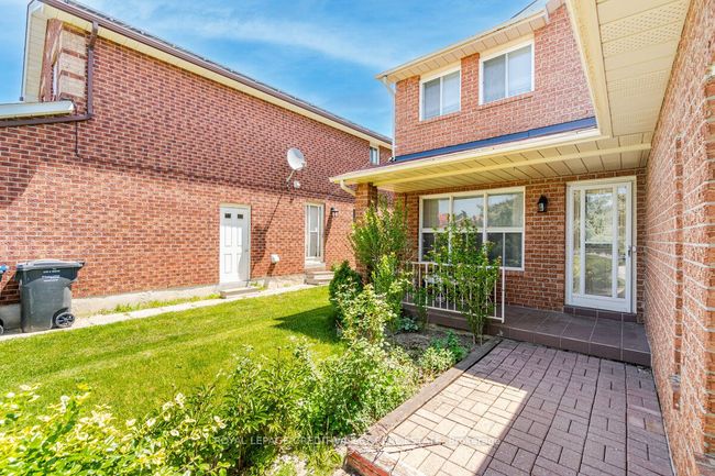 10 Polygon Crt, House other with 4 bedrooms, 3 bathrooms and 4 parking in Brampton ON | Image 5