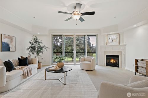 unit-205-2440 S Steele St, Tacoma, WA, 98405-2809 | Card Image