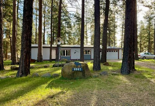 8907 Big Pine Way, Klamath Falls, OR, 97601 | Card Image