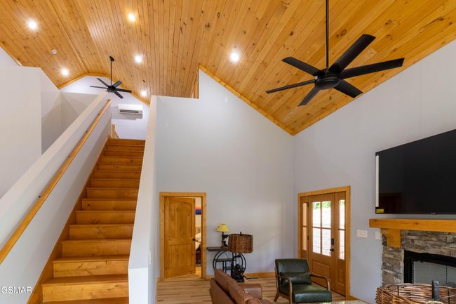 617 Davenport Rd, House other with 3 bedrooms, 3 bathrooms and null parking in Gatlinburg TN | Image 15