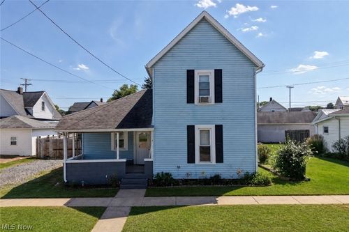 130 2nd St Sw, Strasburg, OH, 44680-1110 | Card Image