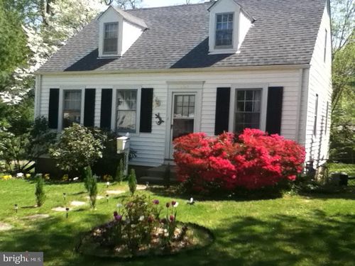 2805 Cameron Rd, FALLS CHURCH, VA, 22042-2046 | Card Image