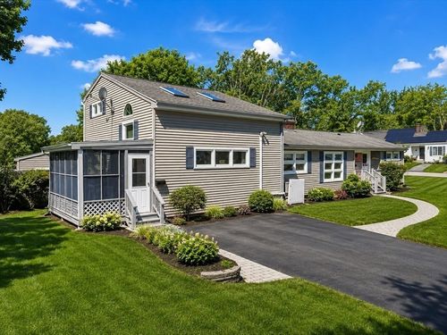 11 Paul St, Auburn, MA, 01501-2834 | Card Image