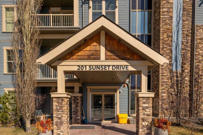 408 - 201 Sunset Drive, Home with 1 bedrooms, 1 bathrooms and 2 parking in Cochrane AB | Image 2