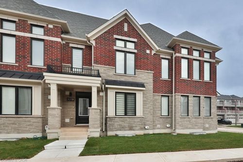 9 Crown Gate, Oakville, ON, L6M0W8 | Card Image