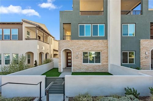 113 Zawn, Irvine, CA, 92618-1467 | Card Image