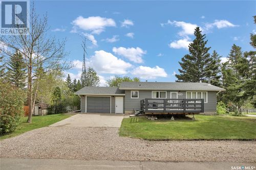 5008 Neufeld Ave, Waldheim, SK, S0K | Card Image