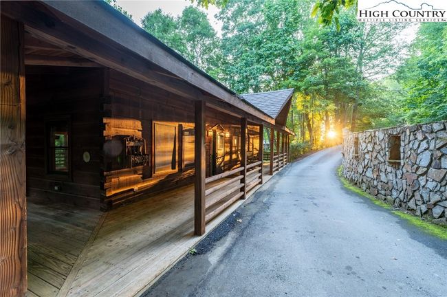 170 Mountain Laurel Ln, House other with 2 bedrooms, 4 bathrooms and null parking in Blowing Rock NC | Image 33