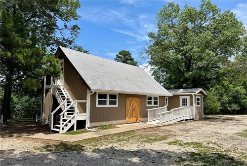 426 W Van Buren, Eureka Springs, AR, 72632-8803 | Card Image