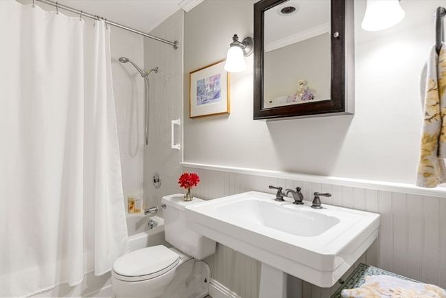 APT-106 - 160 Commandants Way, Condo with 2 bedrooms, 2 bathrooms and 1 parking in Chelsea MA | Image 7