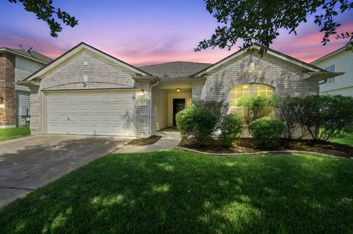7817 Squirrel Hollow Dr, Georgetown, TX, 78628-3712 | Card Image