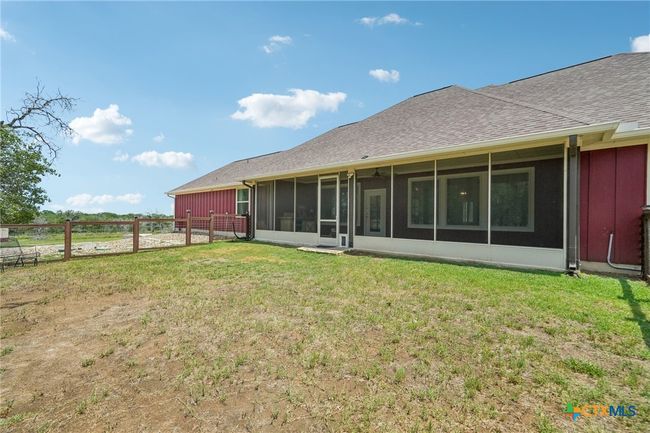 4049 Hickory Forrest Dr, Home with 3 bedrooms, 3 bathrooms and null parking in Seguin TX | Image 31