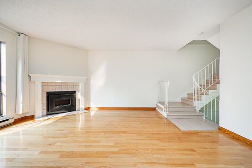 10570 Holly Park Lane, Surrey, BC, V3R6X9 | Card Image