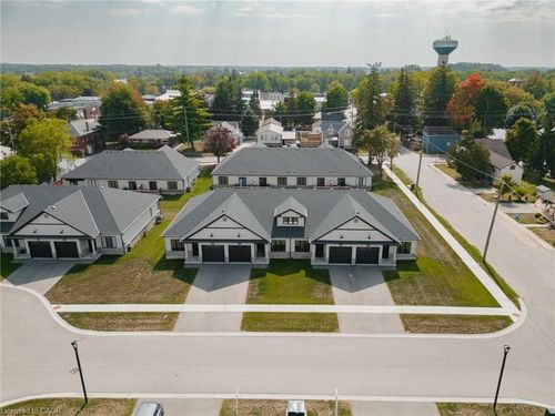 {{alt}} | Card Image