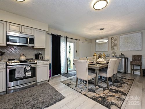 apt-h-4520 Central Ave, Charlotte, NC, 28205-5778 | Card Image