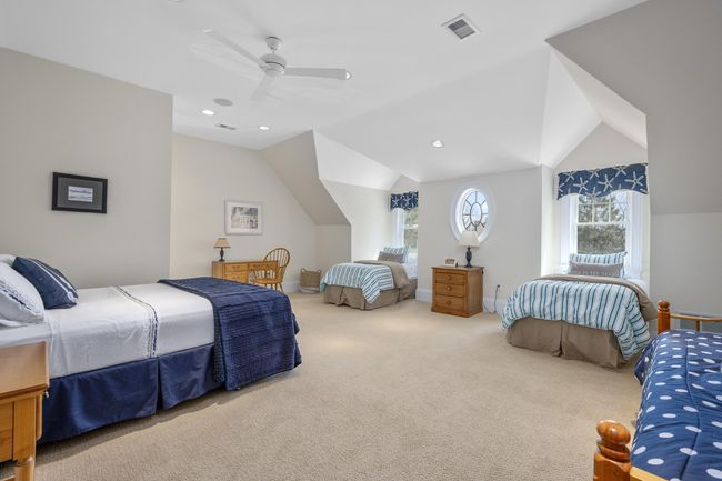 Bunk Room | Image 26