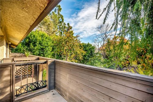 g-7308 Corbin Ave, Reseda, CA, 91335 | Card Image