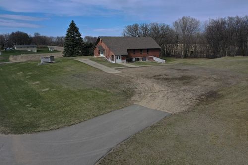 z-521 Central Ave, Sunburg, MN, 56289-5102 | Card Image