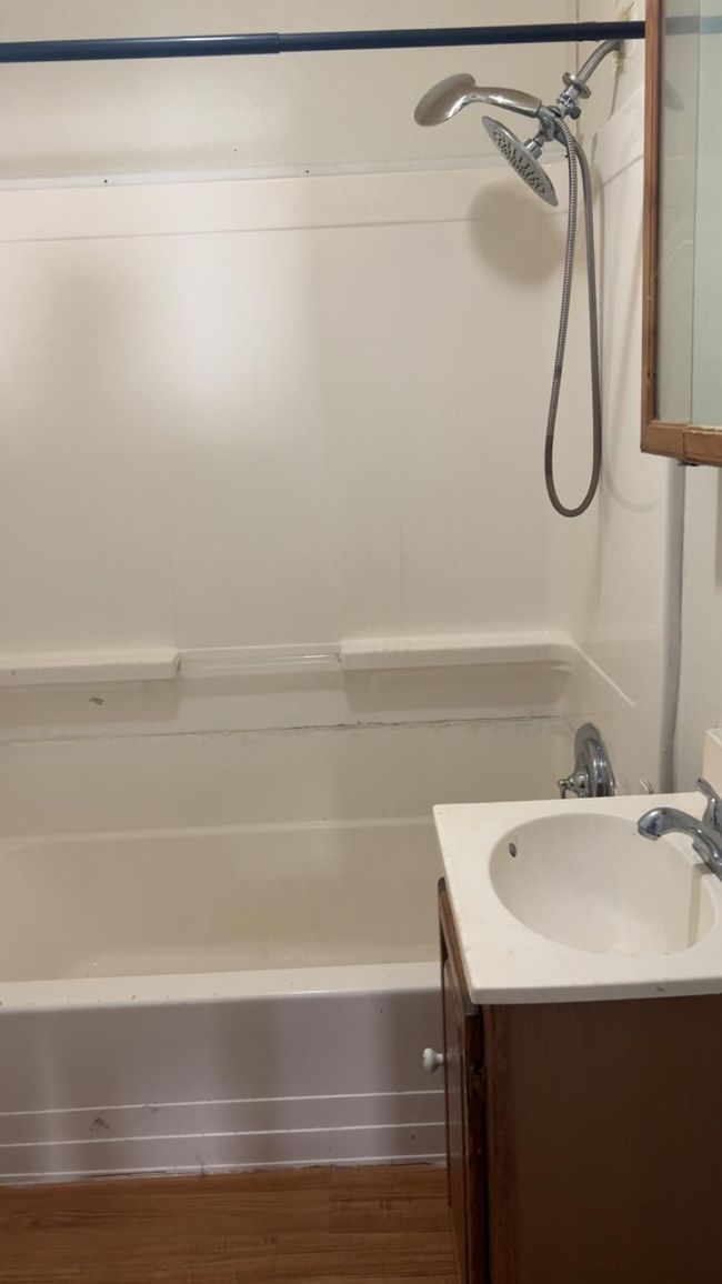 18771 Riverview St, House other with 2 bedrooms, 1 bathrooms and null parking in Riverview MI | Image 5