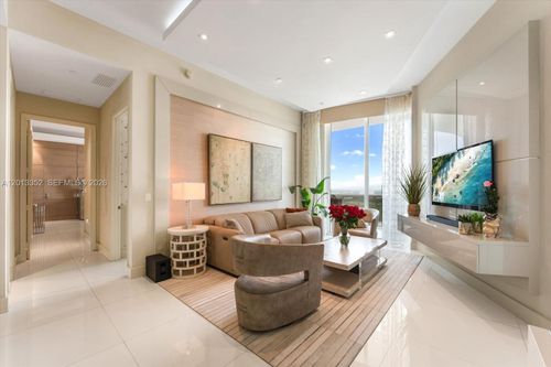 3605-15811 Collins Ave, Sunny Isles Beach, FL, 33160-4881 | Card Image