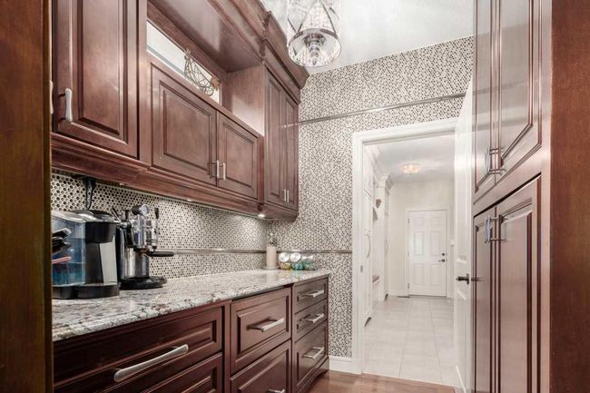 10 Spring Valley Pl Sw, House other with 5 bedrooms, 5 bathrooms and 6 parking in Calgary AB | Image 17