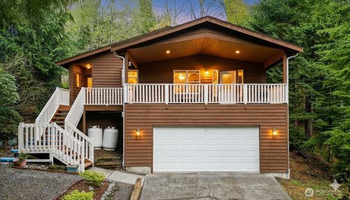 30 Lost Lake Ln, Bellingham, WA, 98229-7637 | Card Image