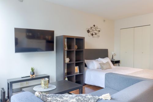 508-233 Robson St, Vancouver, BC, V6B0E8 | Card Image