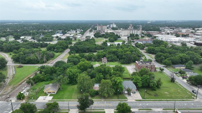 Looking South | Image 8