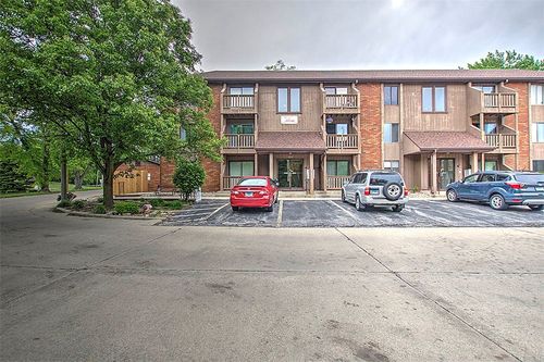 a-2-464 Woodside Trl, Decatur, IL, 62521-2355 | Card Image