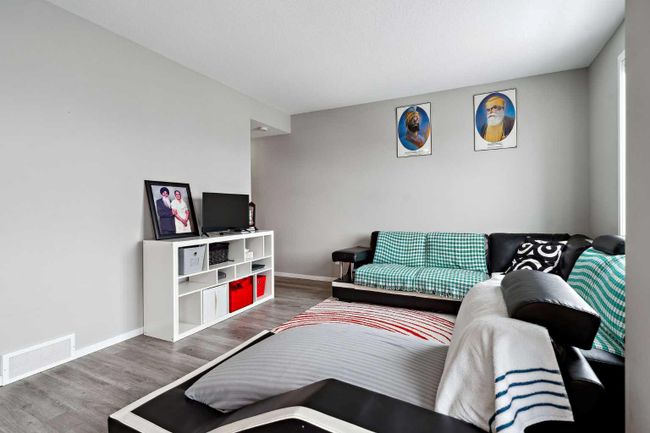 202 - 215 Redstone Ne, Home with 2 bedrooms, 2 bathrooms and 1 parking in Calgary AB | Image 8