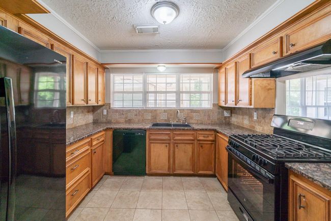 4126 Oxhill Rd, House other with 5 bedrooms, 3 bathrooms and 2 parking in Spring TX | Image 11