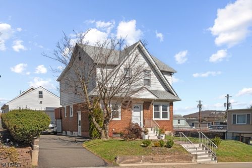 108 Jefferson Pl, Totowa, NJ, 07512-2147 | Card Image