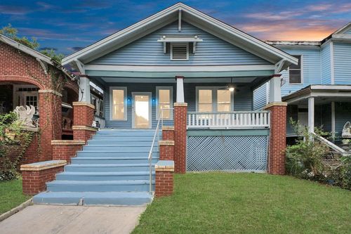2918 Avenue O 1/2, Galveston, TX, 77550-6856 | Card Image