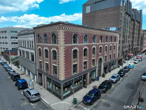 68 Center Street, Waterbury, CT, 06702 | Card Image