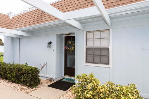 4-11140 Carriage Hill Dr, PORT RICHEY, FL, 34668-1882 | Card Image