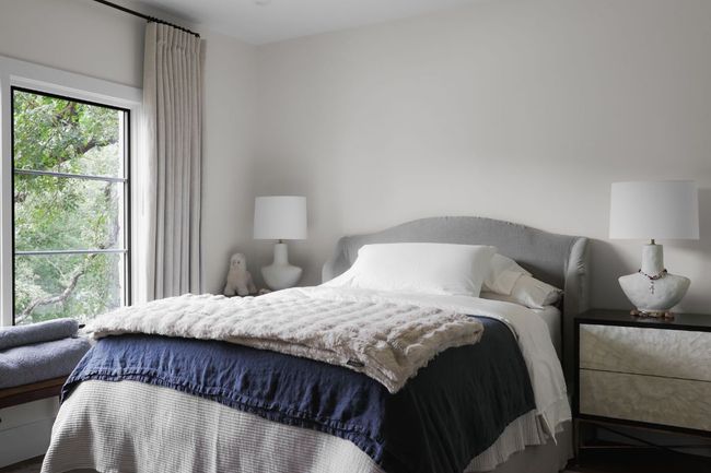 View of bedroom | Image 20