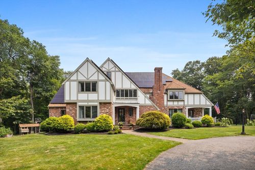 131 Bay Colony Dr, Westwood, MA, 02090-2533 | Card Image