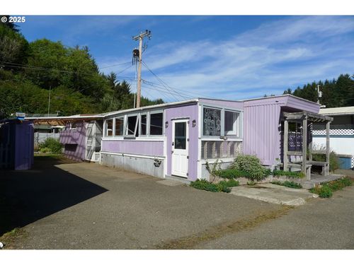 17-170 Riggs Hill Ln, Winchester Bay, OR, 97467-8796 | Card Image