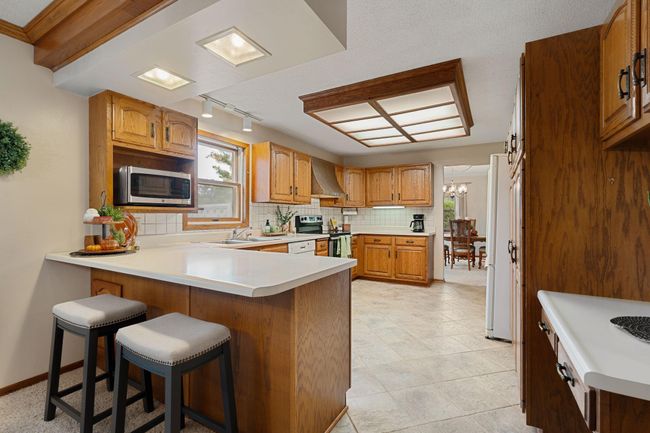 Kitchen | Image 8